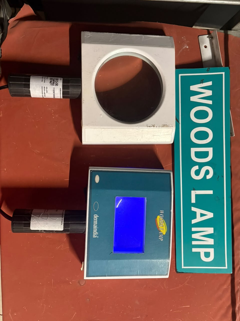 Wood lamp
